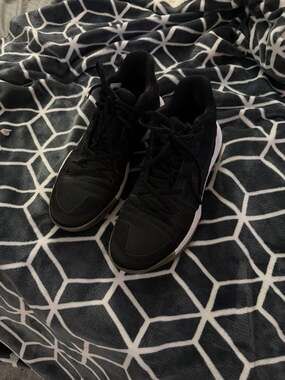 Nike Kyrie 3 Black Ice Multi-Color Basketball Shoes Size 10